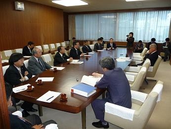 ２００９年度県政要求、知事懇談会を開催